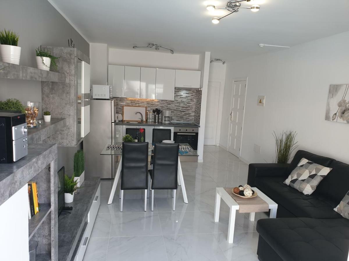 Casa Las Flores With Heated Pool, Only 490 Meters To The Beach, Balcony, Wifi Arona  Kültér fotó